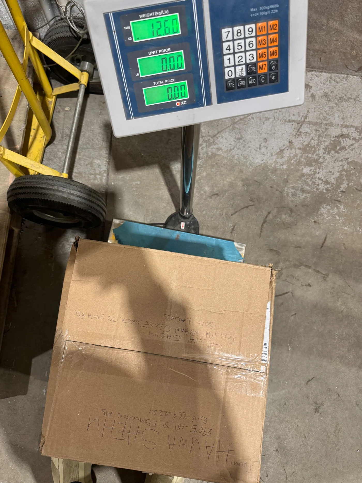 Office shelf display